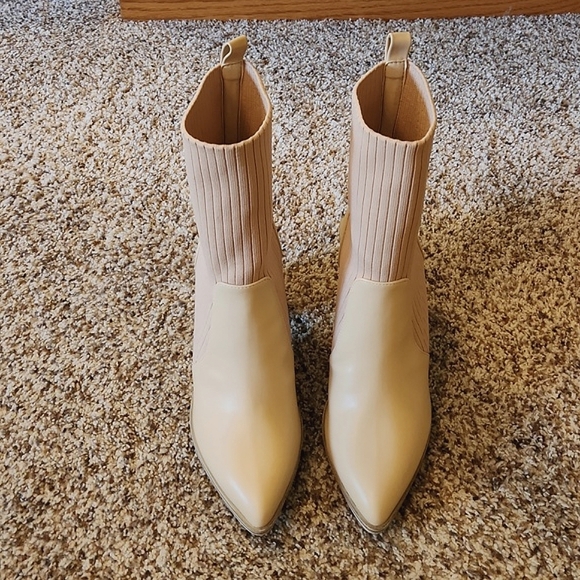 Amazon - Picture 4 of 5